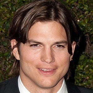 Ashton Kutcher at age 32