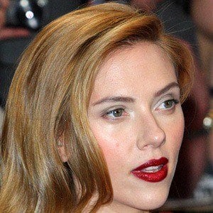 Scarlett Johansson at age 29