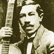Guitarists born in Paraguay