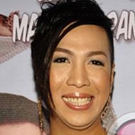 Comedians born in Philippines