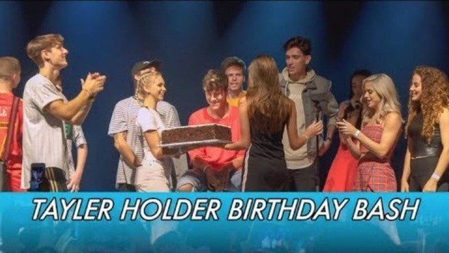 Tayler Holder 21st Birthday Bash - First Ever Live Performance